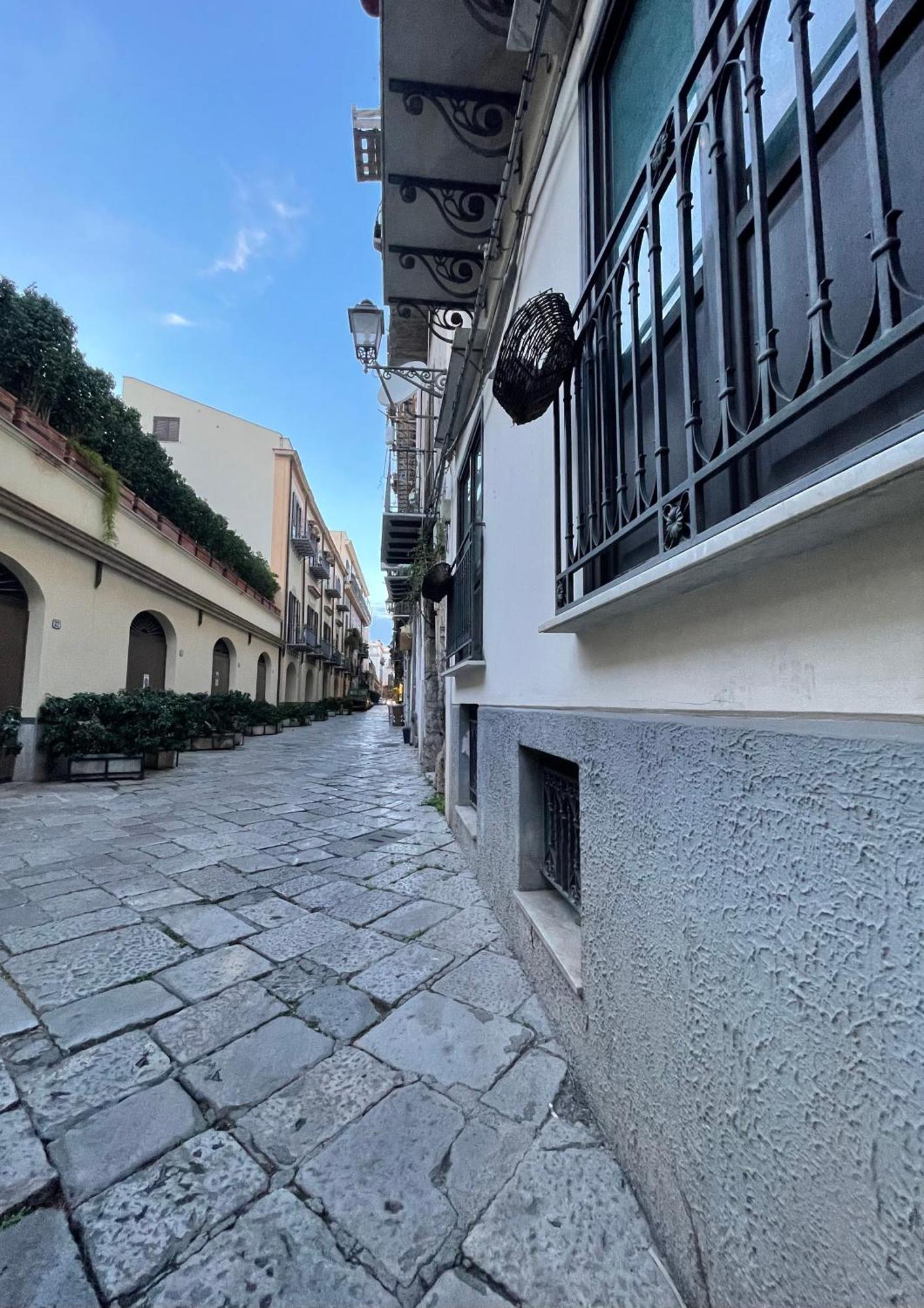 Hola House Alla Kalsa باليرمو المظهر الخارجي الصورة